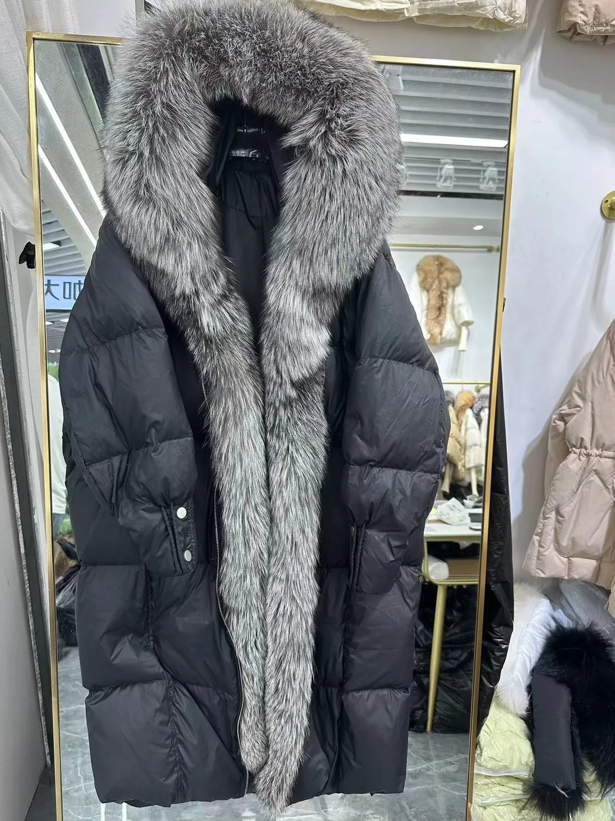 Women's Winter Coat With Big Fur Collar 90% White Goose Duck