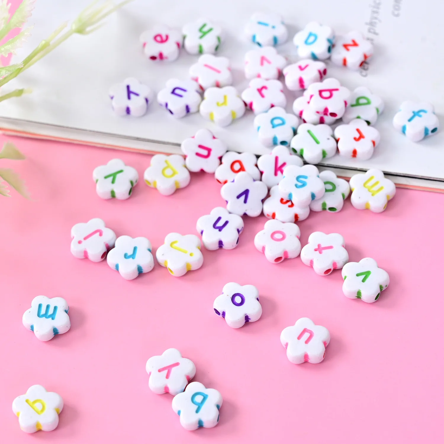 

Mix A-Z Alphabet Letter Beads Charms 5x12mm 3000pcs Flower Shape Bead Bracelet Necklace For Jewelry Making DIY Accessories