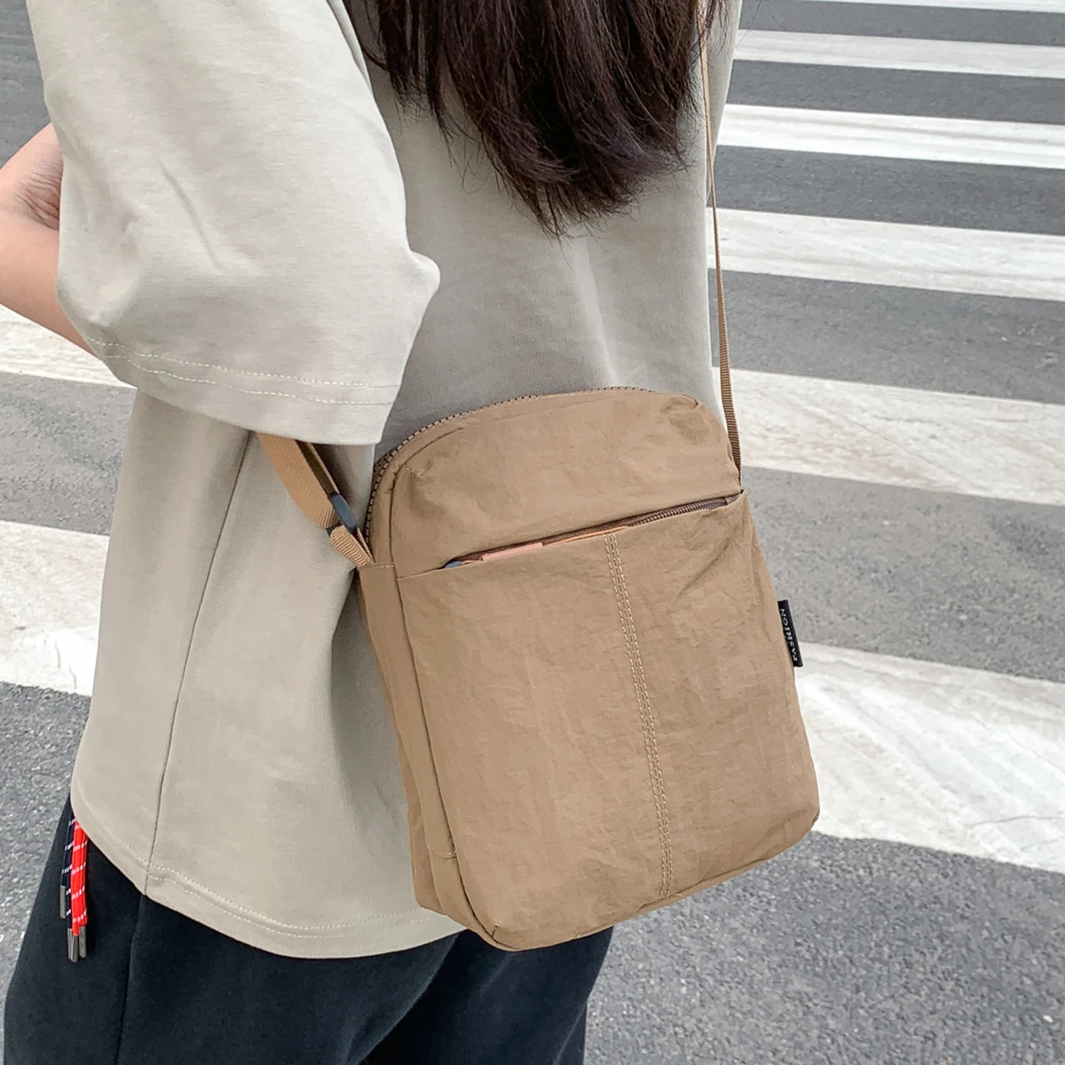 Lightweight Travel Crossbody Bag for Women 2025 New Fashion High-Looking Large Capacity Versatile Casual Shoulder Bag for Students Shopping, Cycling and Hiking