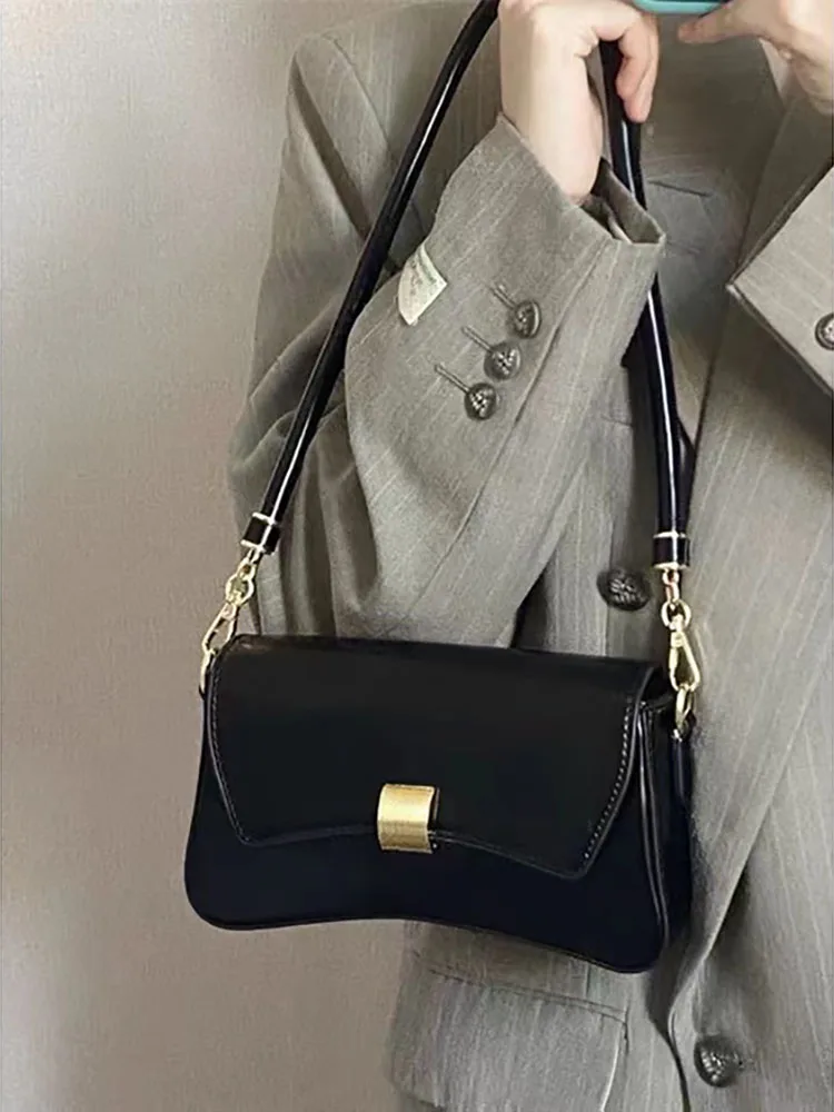 

Women's Black Bags 2024 New Fashion Commuter Versatile One Shoulder Crossbody Bag Texture Simple Solid Female Underarm Pack