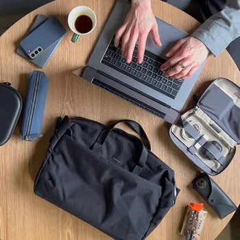 Borsa da Lavoro 14L in Nylon Impermeabile, Borsa Postale Portatile, Borsa a Tracolla per Computer, Design Resistente