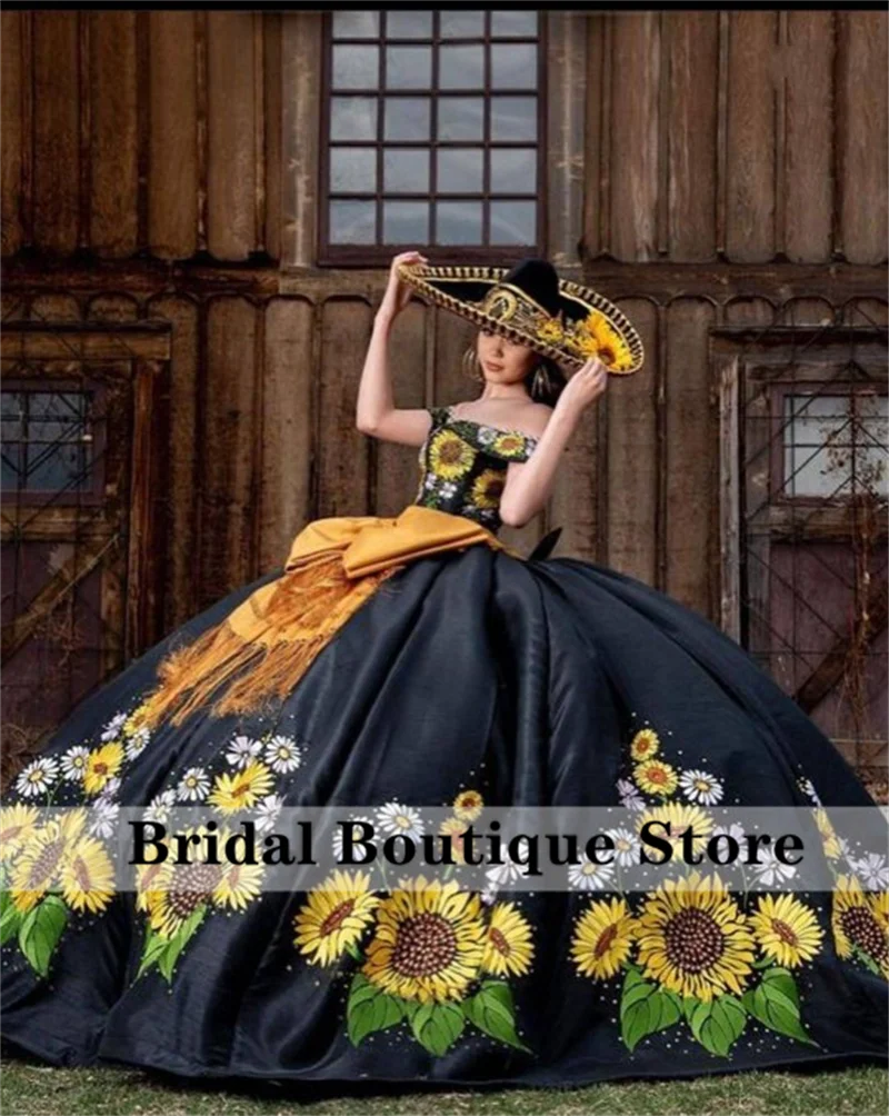 Quinceanera Dresses Luxury Embroidery Ball Gown Off Shoulder Mexican Sweet 16 Dresses Vestidos De 15 A&ntilde;os Lace Up