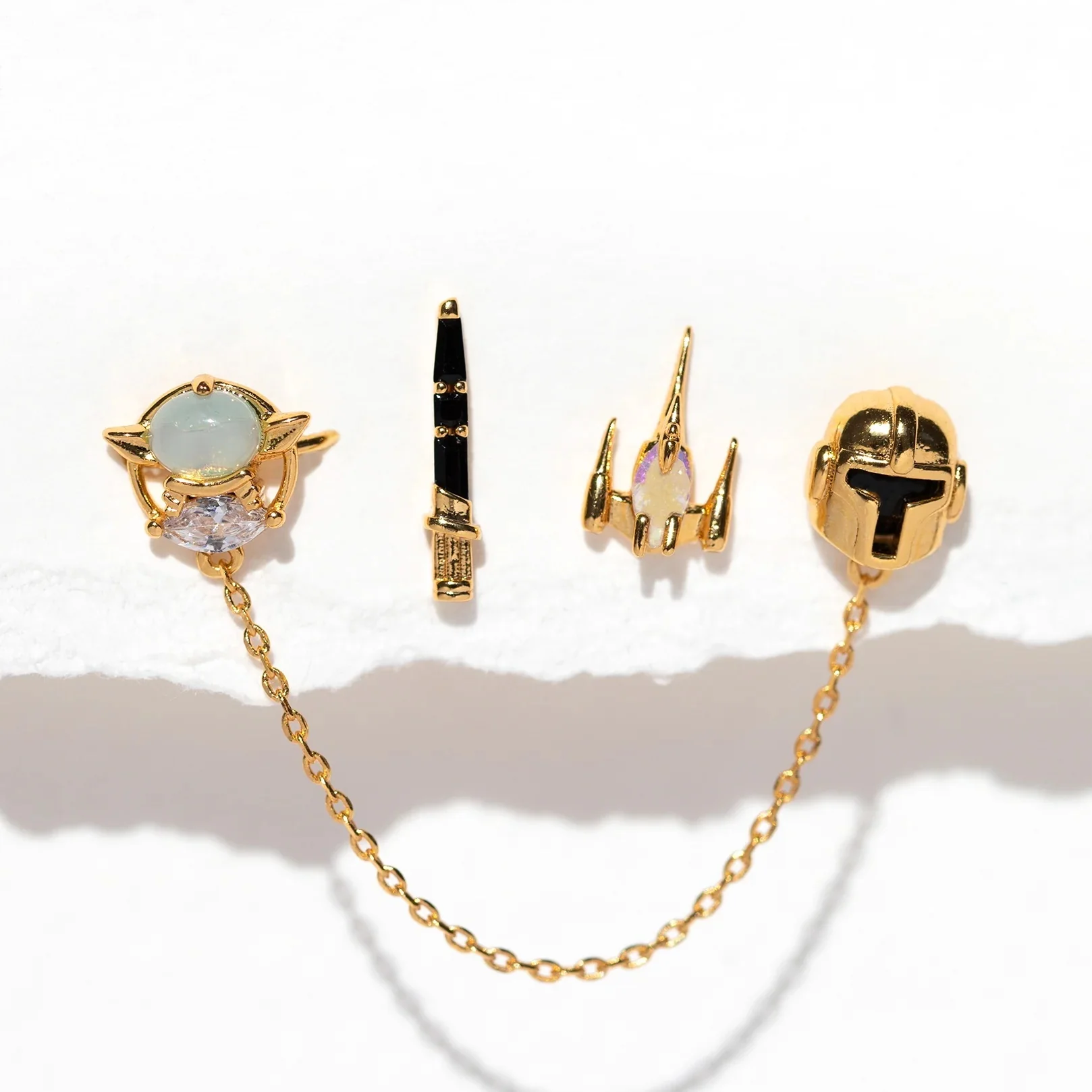 New Ins Vintage Cute Ziromn Samurai Helmet Sword Yoda Orecchini A Bottone Set Per Le Donne Feste Di Compleanno Regali Di Gioielli Di Moda