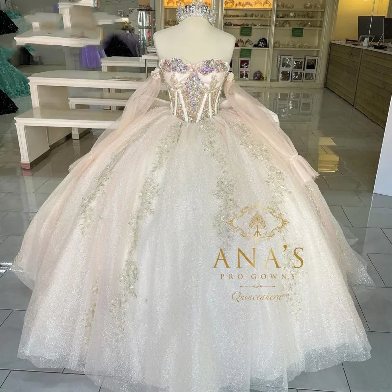 

Champagne Princess Off The Shoulder Ball Gown Quinceanera Dresses Girls Beaded Appliques Celebrity Party Graduation 15 Vestido