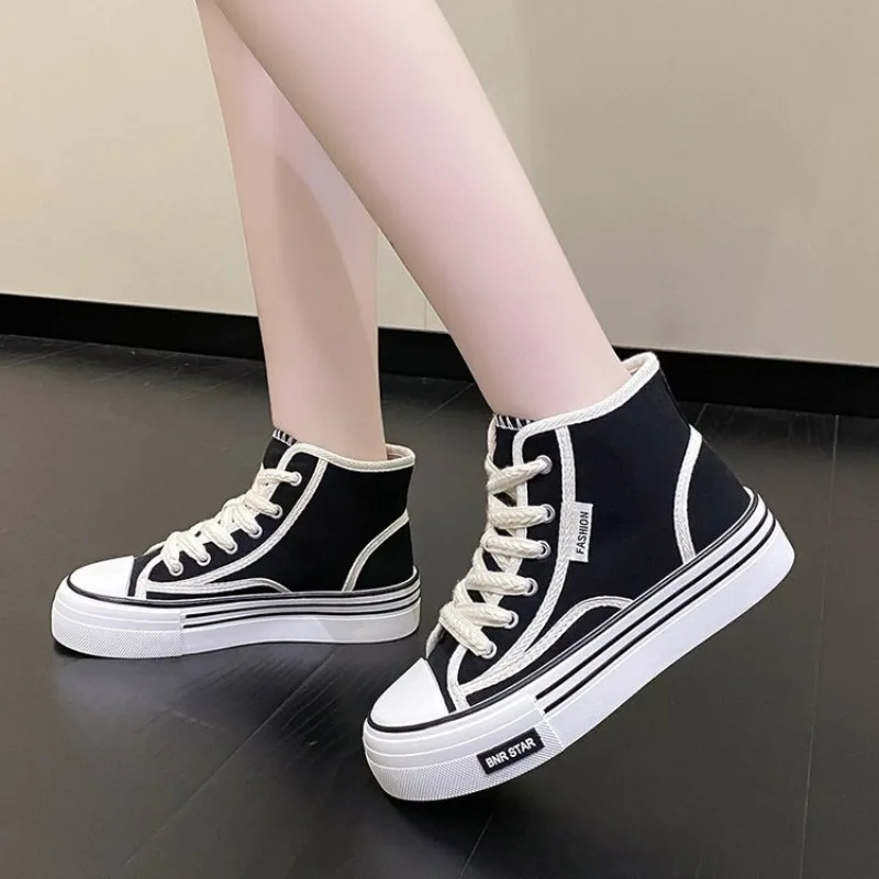 Scarpe Di Tela Da Donna 2024 Primavera Autunno Studente Moda Casual Sneakers Ragazze Moda Appartamenti Donna Scarpe Vulcanizzate Alte