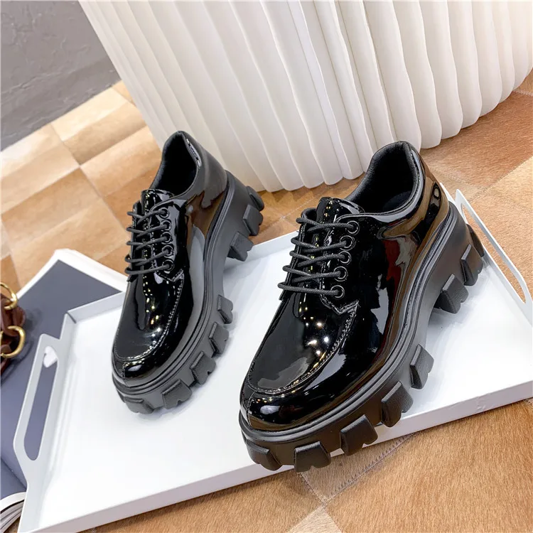 

Low Heels Casual Woman Shoe Round Toe Oxfords New Summer Leather Big Size PVC Leisure Lace-Up PU Rome Basic Spring Solid