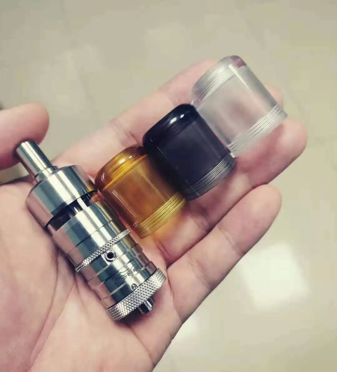 

YFTK Style Flash E-Vapor V4.5S+ Style RTA Pineapple Replacement PEI Pc Bell Cap Holds 4.0ml for Rebuildable Tank Vape Atomizer