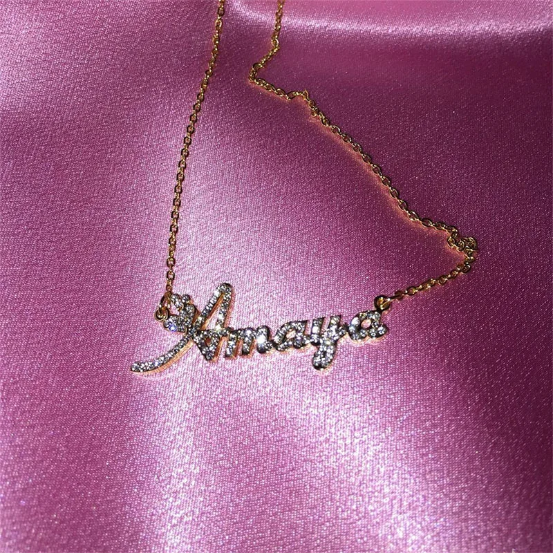 Customize Laser Cutting Girls Single Luck Funny Paired Pendants Lovers Monster Child Charms Lady Graffiti Decorative Bestselling
