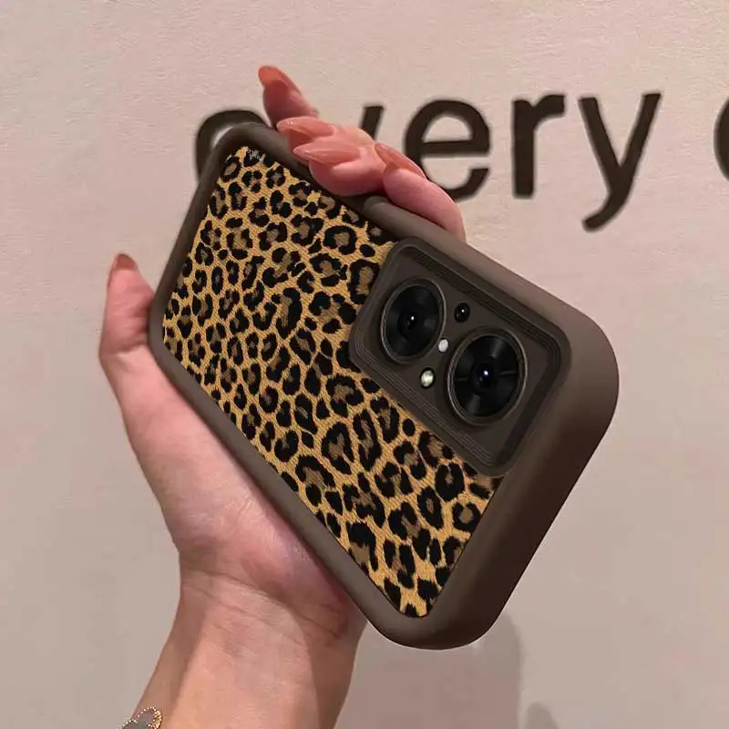 Leopard Elegance Sky Eye Ladder Phone Case Cover