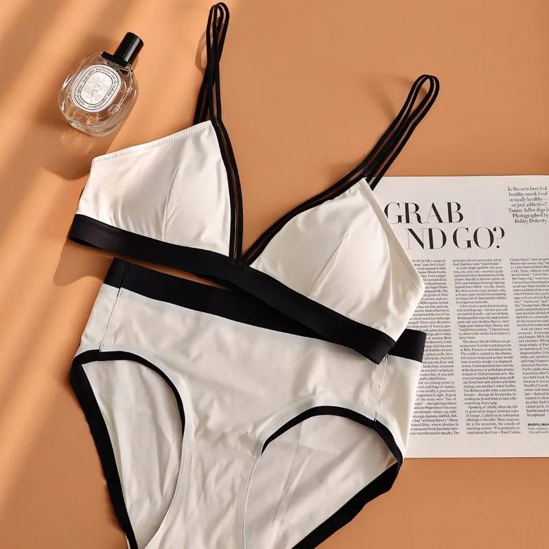Contrast Colour Triangle Bra Seamless French Style Wireless Bralette_voghion.com