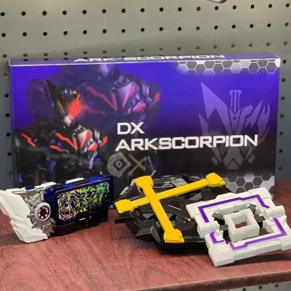 Kamen Rider Zero One Metal Locust Key Zetsumetsu Driver DX Ark