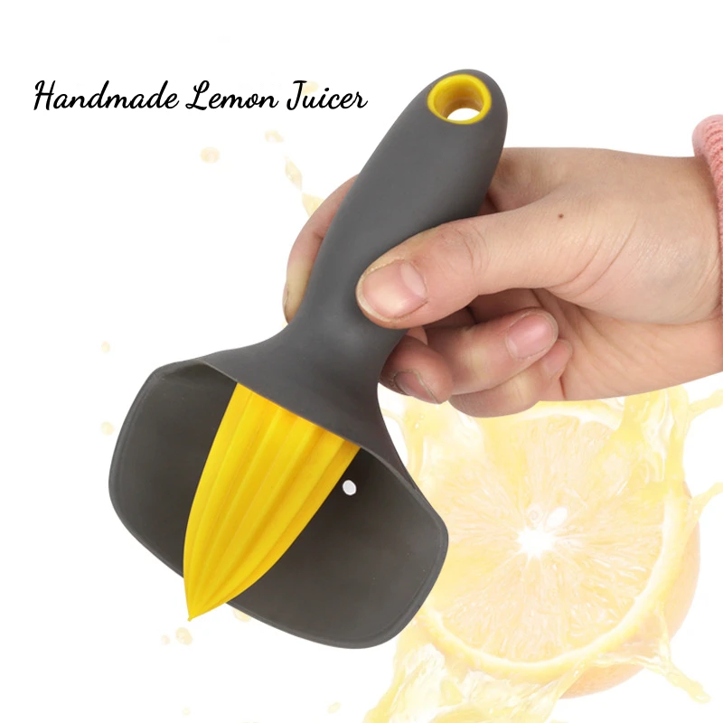 Manual Plastic Citrus Reamer Hand-held Orange Lemon Squeezers Portable Fruit Press