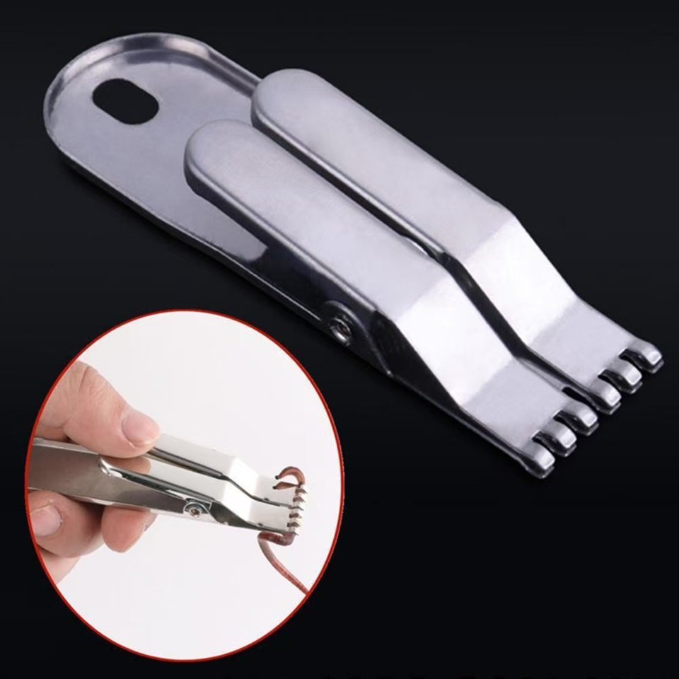 1pcs Earthworm Baiting Device Earthworm Clip Hook Fast Baiting Device Live Worm Stainless Steel Fishing Equipment