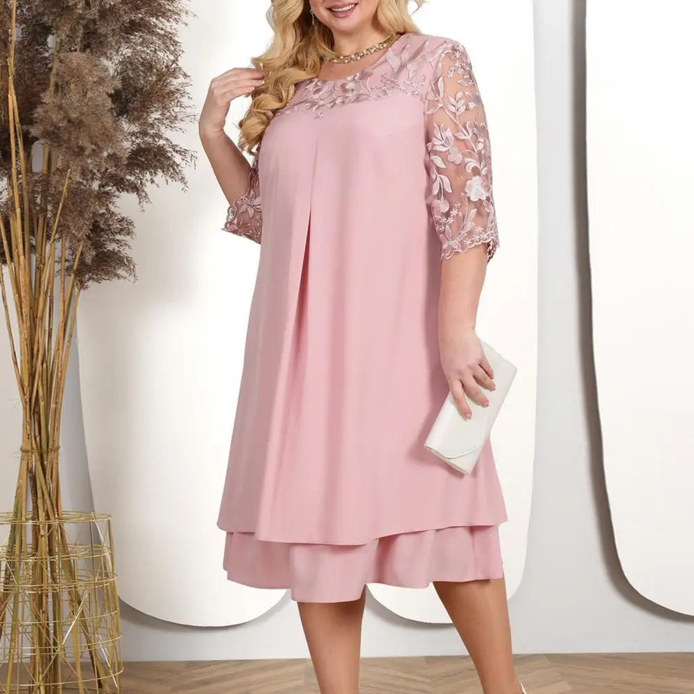 

Женское шифоновое платье-миди с сеткой