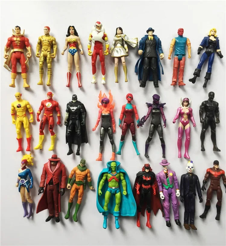 Hasbro Marvel Action Figure Dc Superhero 3.75 Pollici Action Figure Clown Flying Eagle Lanterna Verde Spider-Woman Model Toy