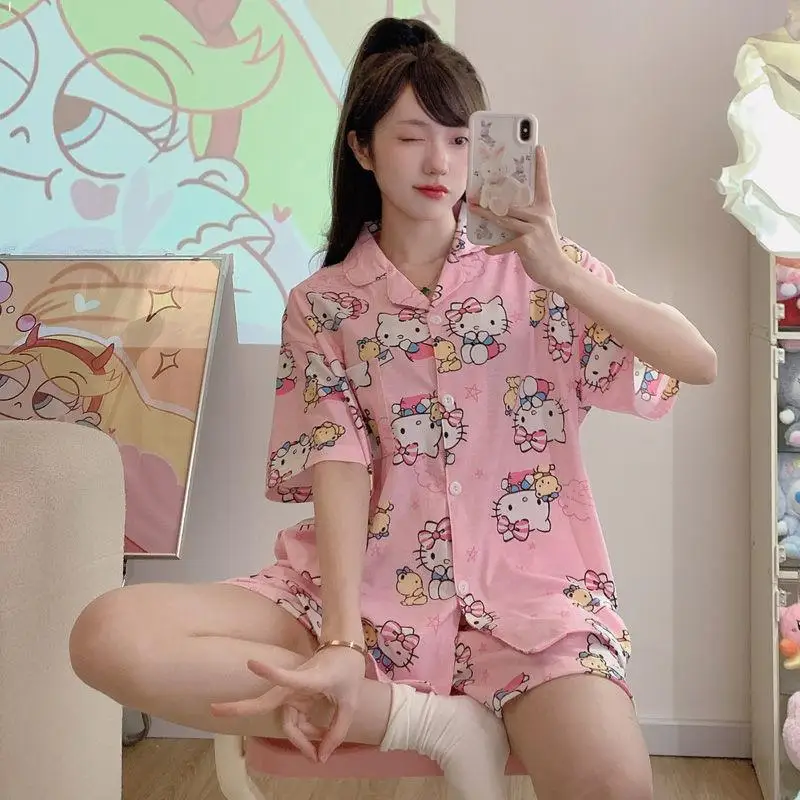 

Пижама женская с коротким рукавом и принтом «Hello Kitty»