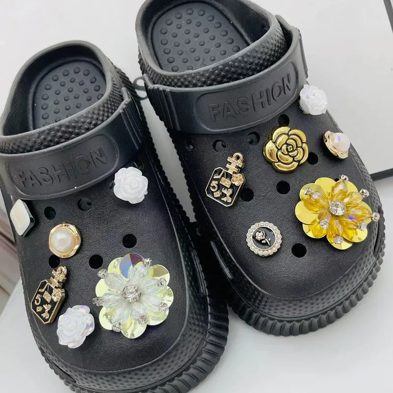 Rhinestone Bears Croc Charms Designer DIY Cute Candy Flowers Decaration  Accessories for JIBS Clogs Kids Boys Women Girls Gifts - AliExpress