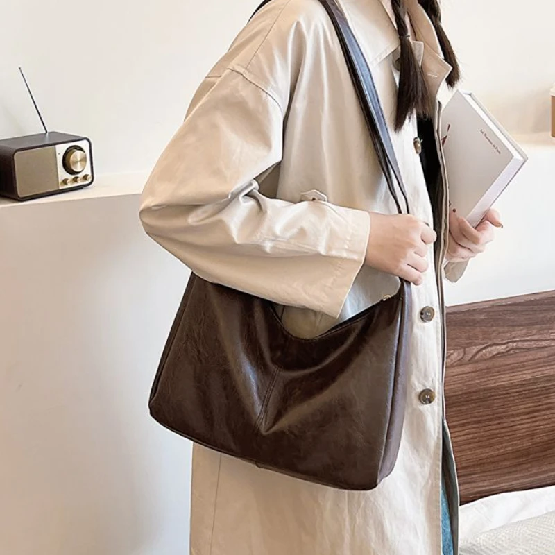 Vintage PU Leather Commuter Fashion Casual Tote Bag Maillard Stylish Crossbody Bags for Women Texture Large Capacity Temperament