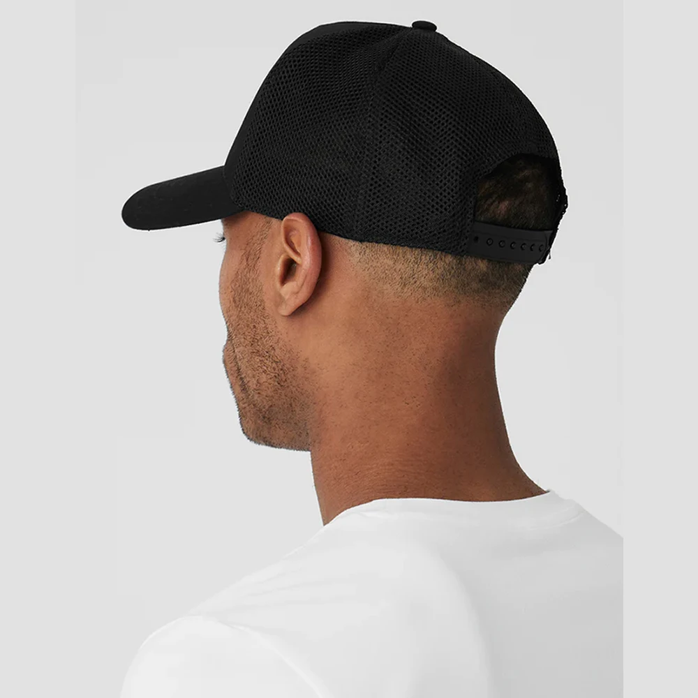 Рисунок 5 - Бейсболка LO District с сетчатым верхом унисекс