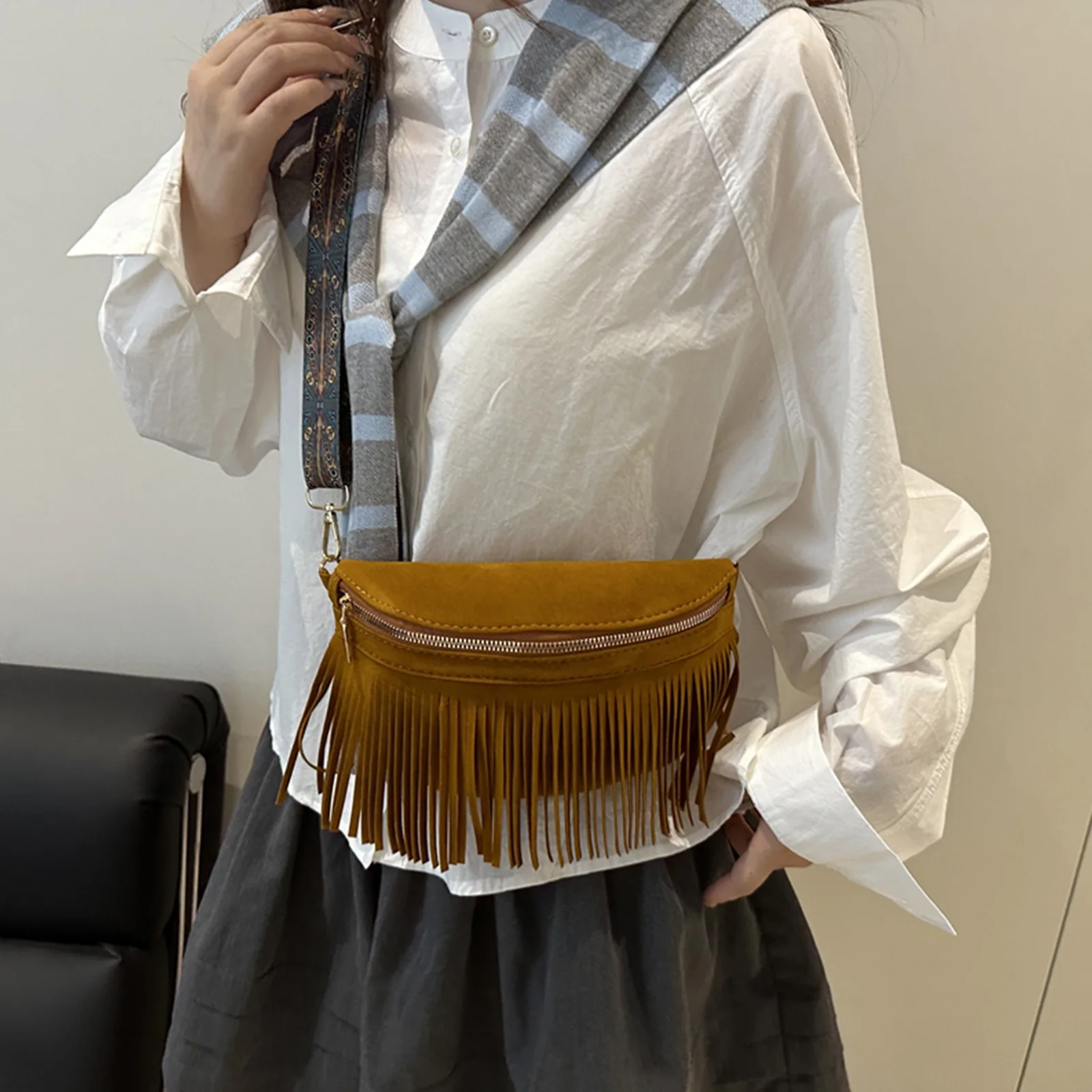 Faux Suede Fringe Shoulder Bag with Adjustable Strap Hobo Bag Vintage Chest Bag for Women Work Shopping Travel