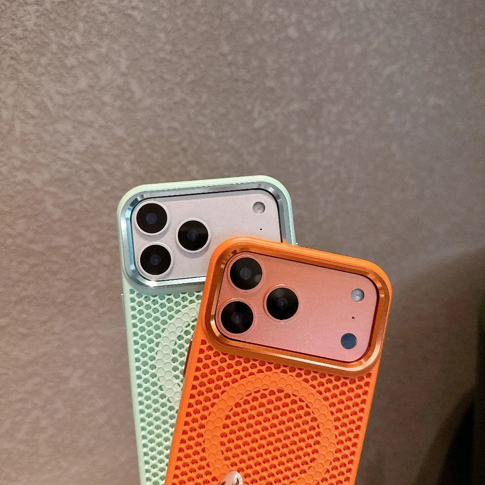 Honeycomb Mesh Cooling Case with Alloy Lens and Wireless Charging Compatibility