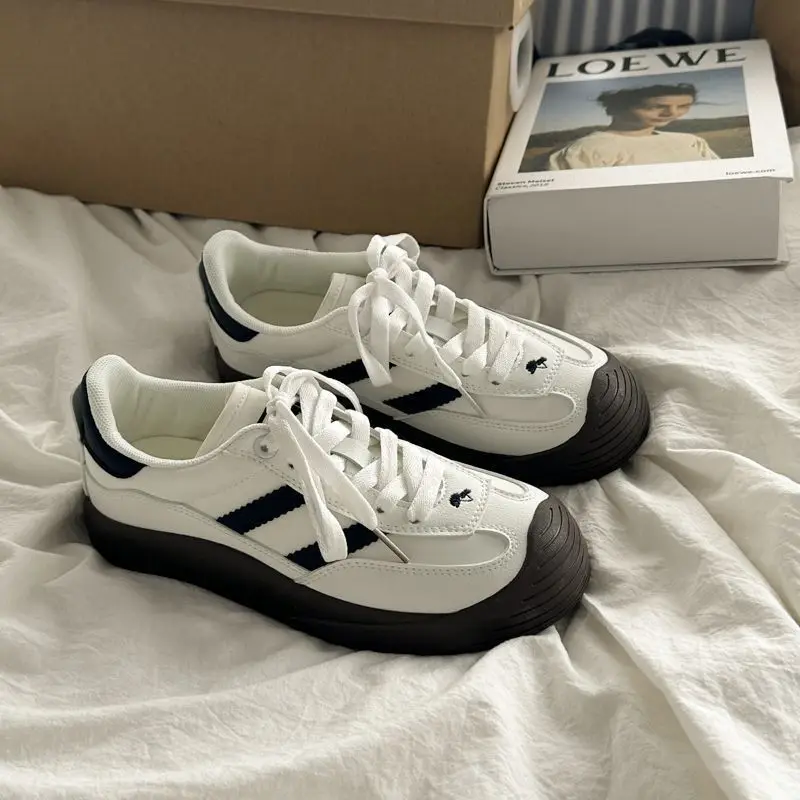 OLDORDER 日本未入荷 White Lace Flat German Shoes Original Niche Retro De Training Shoes Women's New