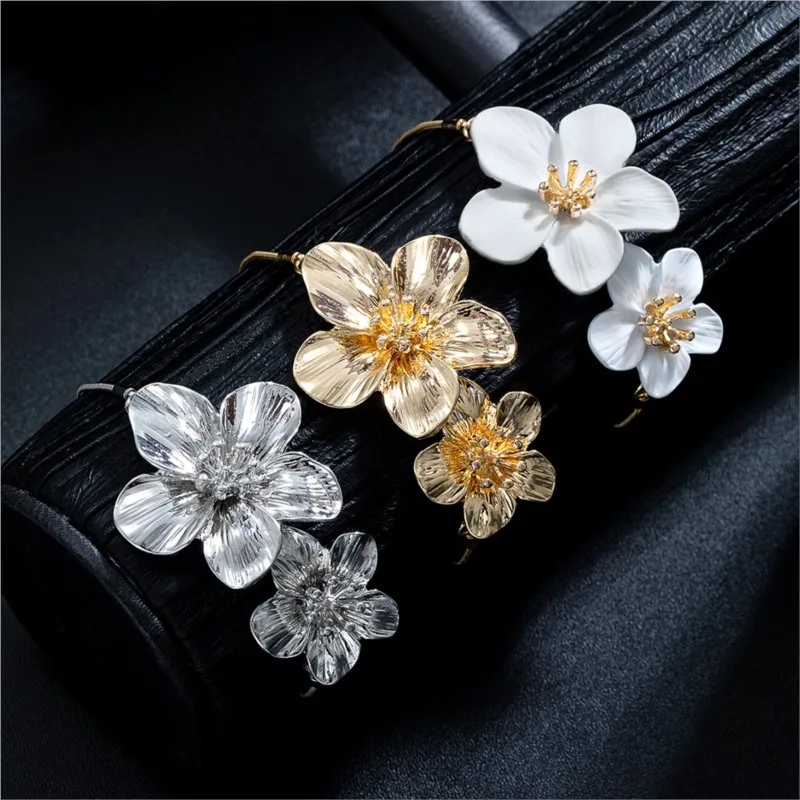 Elegant Chich Stylish Flower Bracelet for Women Simple Fashion Party Jewelry Gifts Suit for Summer Vocation