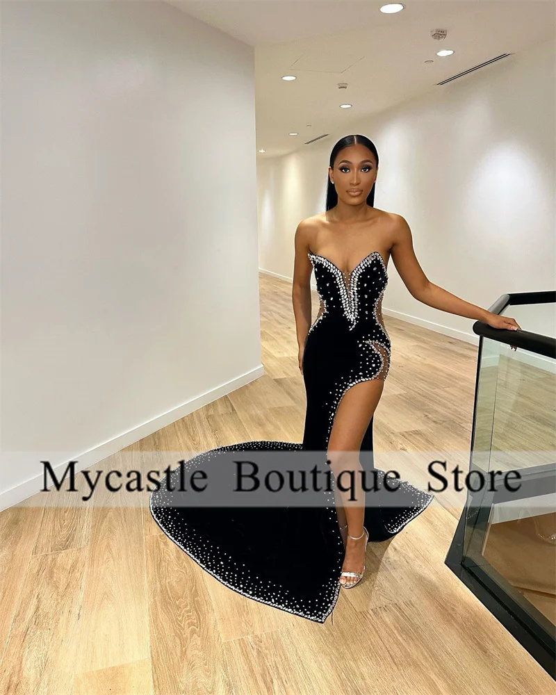 

Black Velvet Strapless Long Prom Dress For Black Girls 2024 Beaded Evening Gowns High Slit Formal Party Gown Robe De Bal