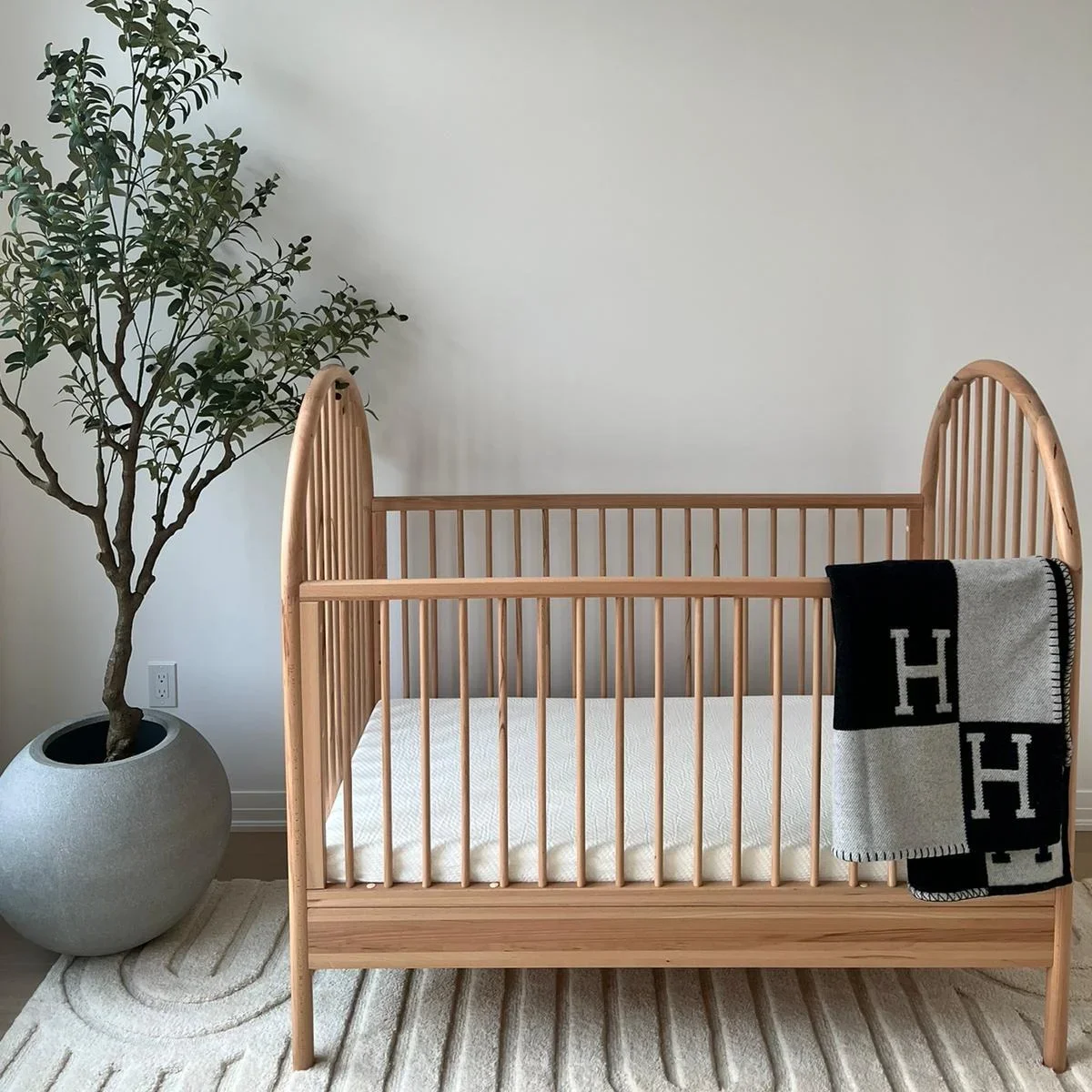 

New 2024 Kids' Cribs Height Adjustable Baby Beech Cot Wooden Cot Designs New Born Wooden Cribs for Baby Bedroom Furniture