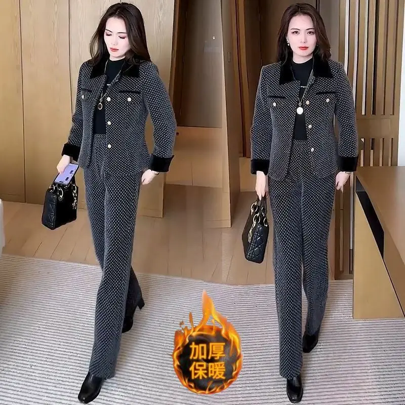Temperament Padded Cotton Small Fragrant Style Fashion Suit Women 2025 Winter New Thickened Jacket Wide Leg Pants Two-piece Set
