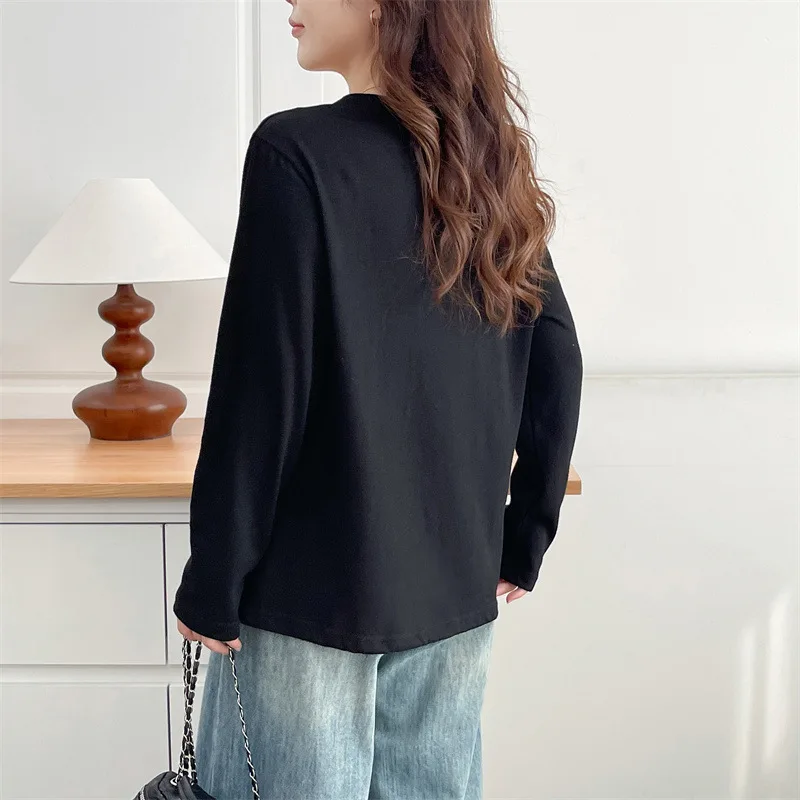 Plus Size Women's Long Sleeved T-Shirt 2025 Autumn Stylish Silk Scarf Tied With Printed Letters Tops 8060