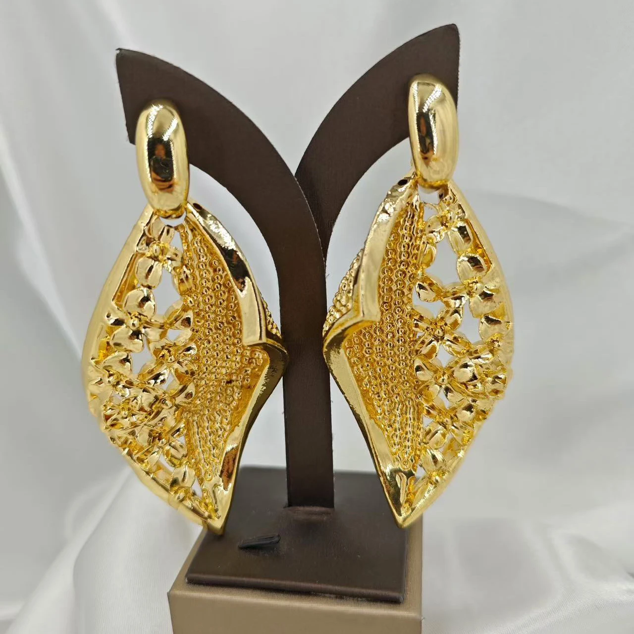 Orecchini a cerchio in ottone grezzo da 25 mm, orecchini pendenti, orecchini a cerchio, orecchini a cerchio midi, gioielli in ottone grezzo, componenti in ottone grezzo, CHK184 - Italia