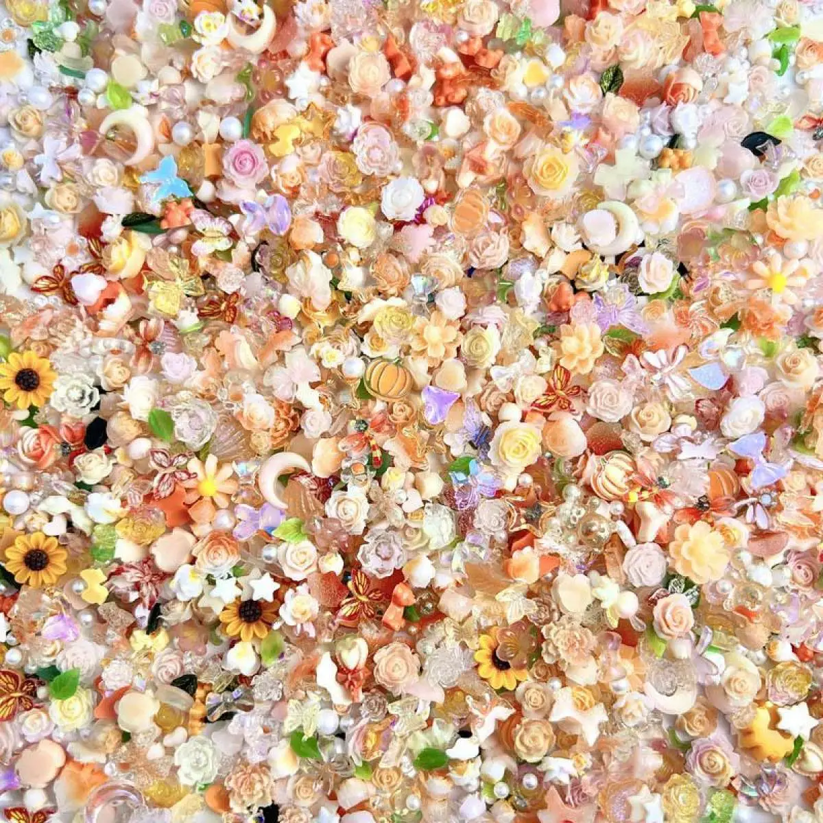 Random Mixed Orange Series Flower Butterfly Nail Charms 3D Resin Sunflower Bear Bow Nail Art Decorations Manicure DIY Supplies 5