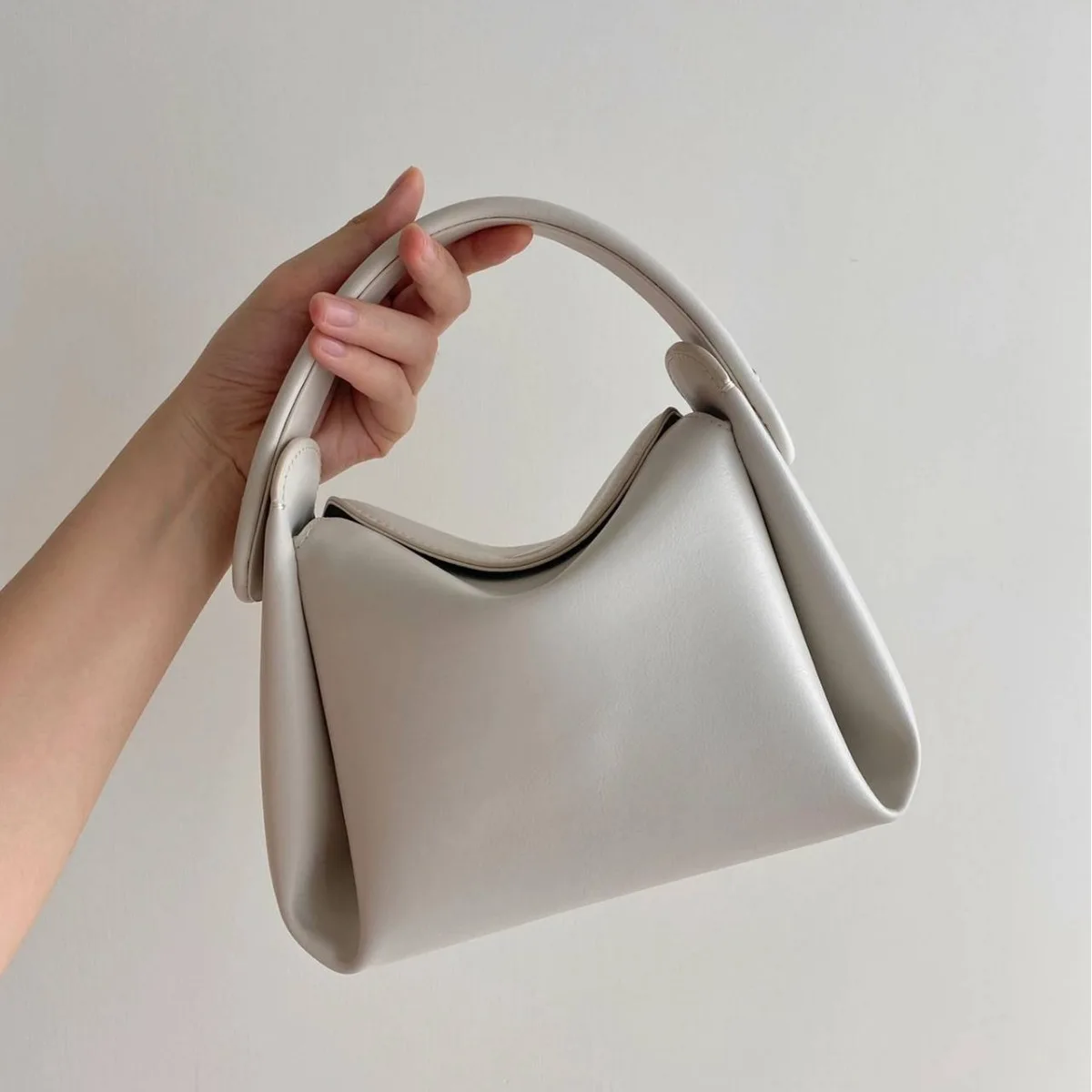 Women's Genuine Shoulder Handbag Single Leather Crossbody Bag Y2k Pillow New High-End Fashion Cowhide Retro Classic Style