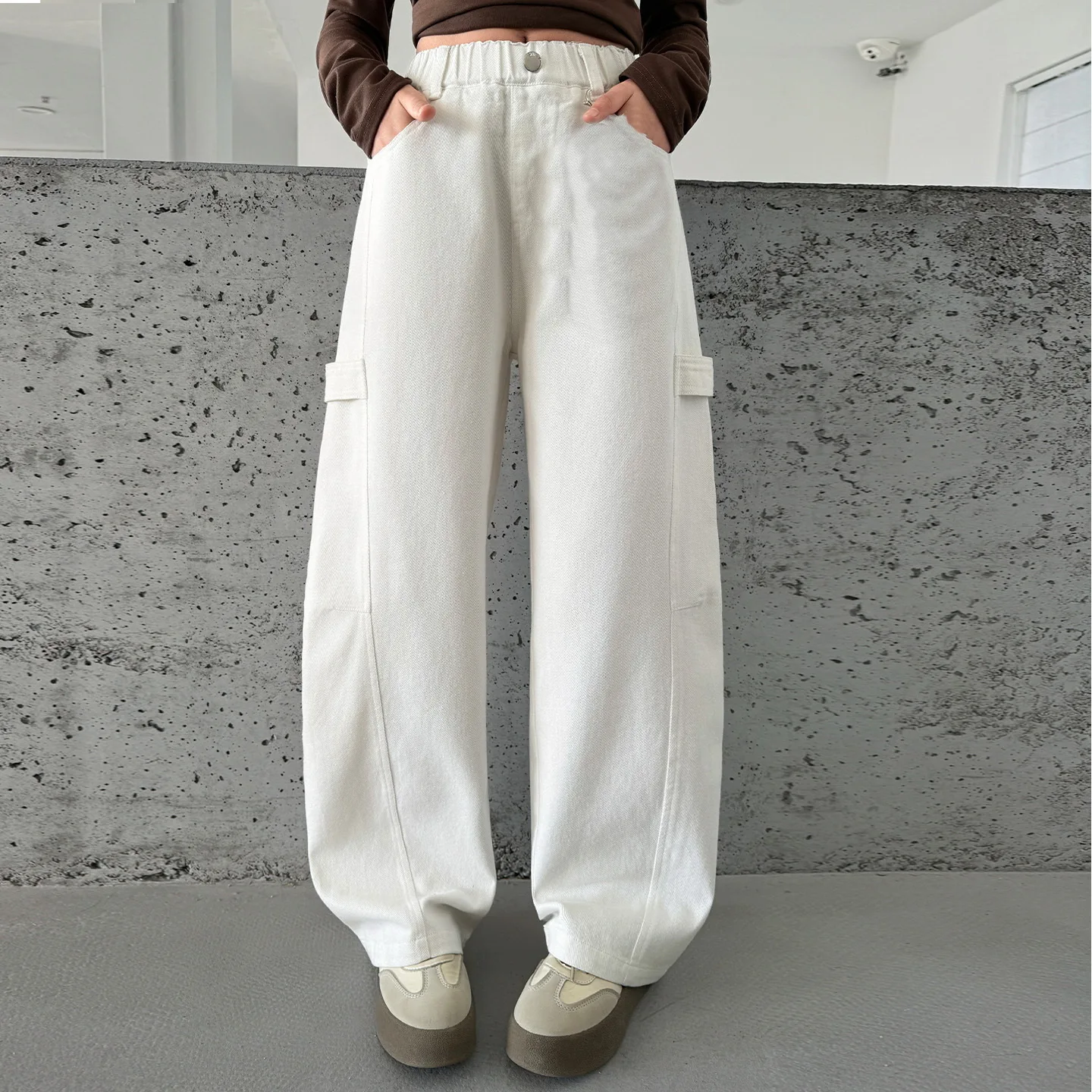 새로운 키즈 디자이너 화이트 곡선 청바지 십대 소녀를위한 코튼 패치 워크 데님 바지 어린이 봄 가을 세련된 바지