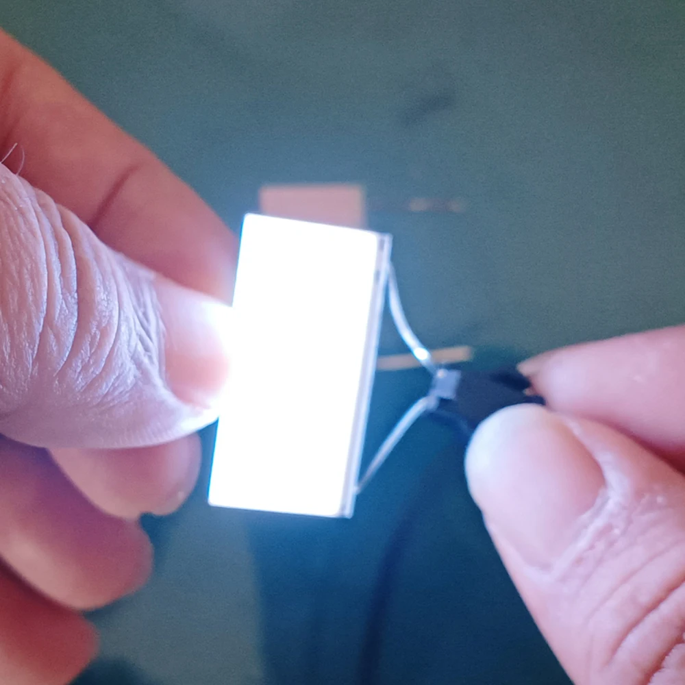 Рисунок 2 - Электролюминесцентная панель