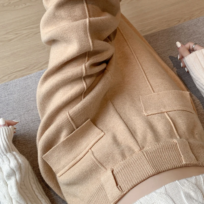 Knitted casual pants for children in autumn and winter 2023, new thickened high waisted draped and lazy style wide leg mop pants
