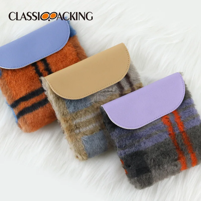 New Creative Scottish Style Plush Girls Aunt Towel Bag Magnetic Buckle Sanitary Cotton Multi-Functional Storage Small |