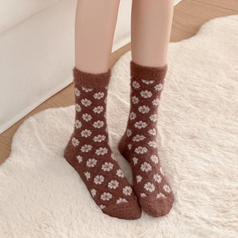 1 Pair Lot Thick Warm Women Wool Socks Set Cute Printting Casual Floor-Length Snow Boots Fashion Winter Long Woolen Woman Socks
