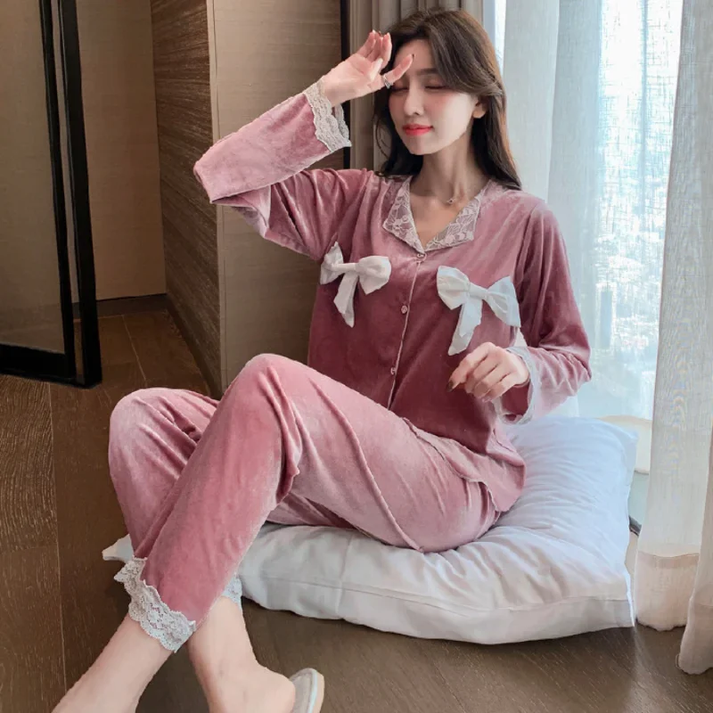 Light Luxury and High Quality Women's Pajamas Autumn and Winter Cardigan Gold Velvet Pure Color Lace Hot Style Homewear Set