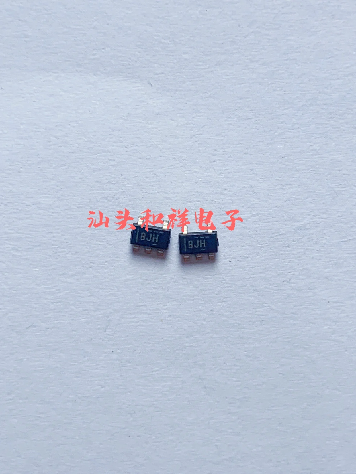 

Free shipping INA197AIDBVR SOT23-5 BJH INA197AIDBVT 10PCS