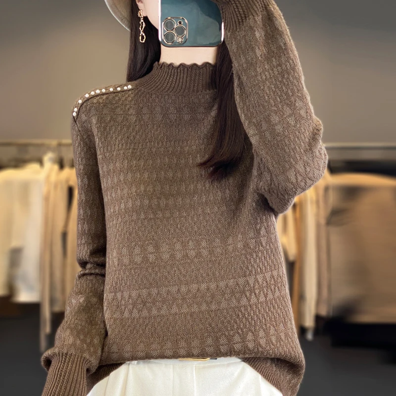 Рисунок 5 - Пуловер с полувысоким воротом и жемчугом