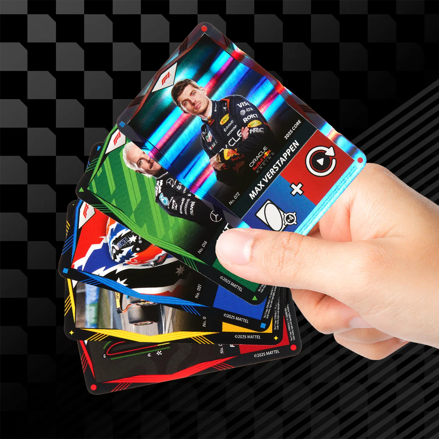 لعبة بطاقات UNO Elite HotWheels F1 Racing Collector's Edition - بطاقات لعب فاخرة بتصاميم نادرة لسيارات الفورمولا 1، لعبة لوحية هدية 2