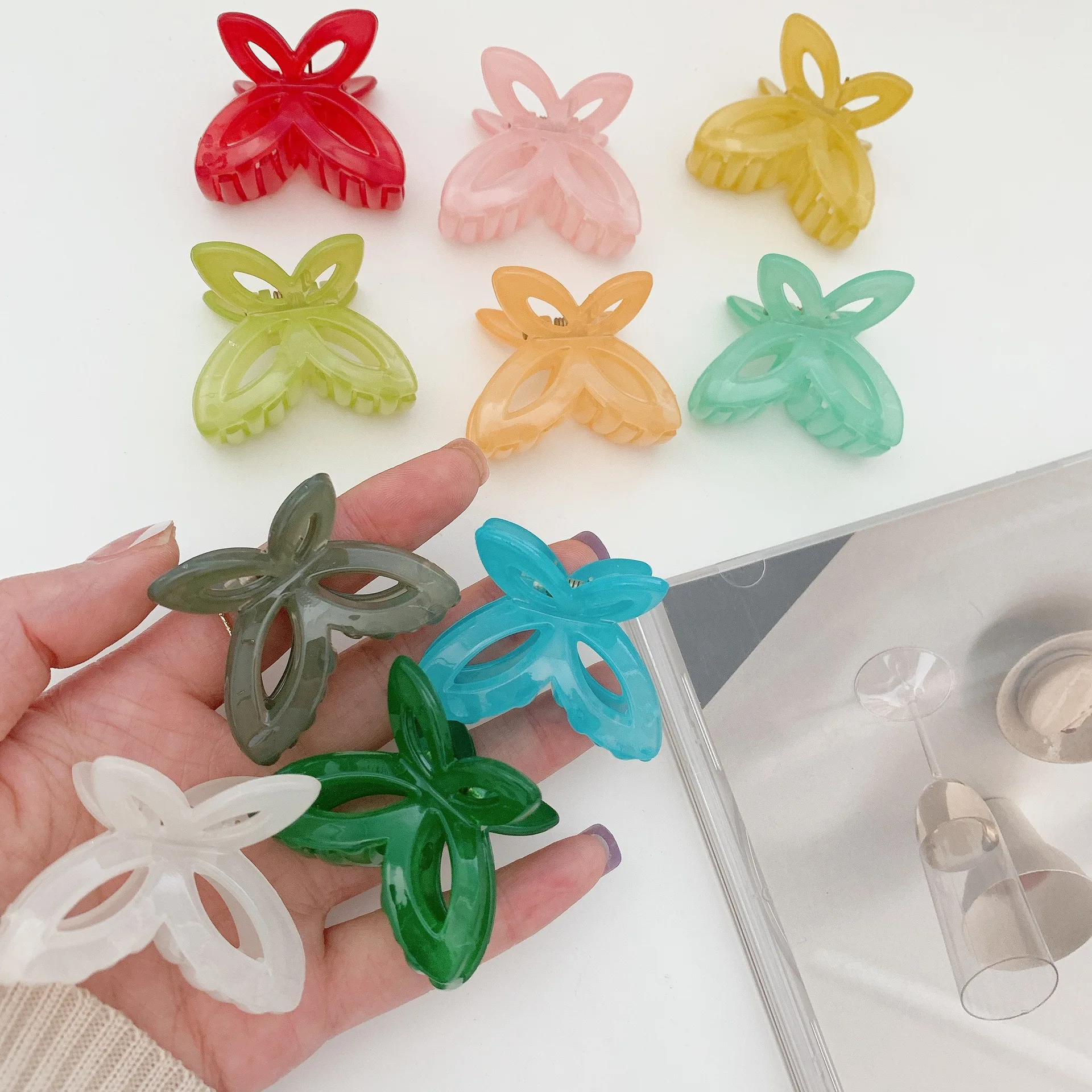 Wholesale Korean Fashion Cute 4cm Small Jelly Colorful Hair Clip