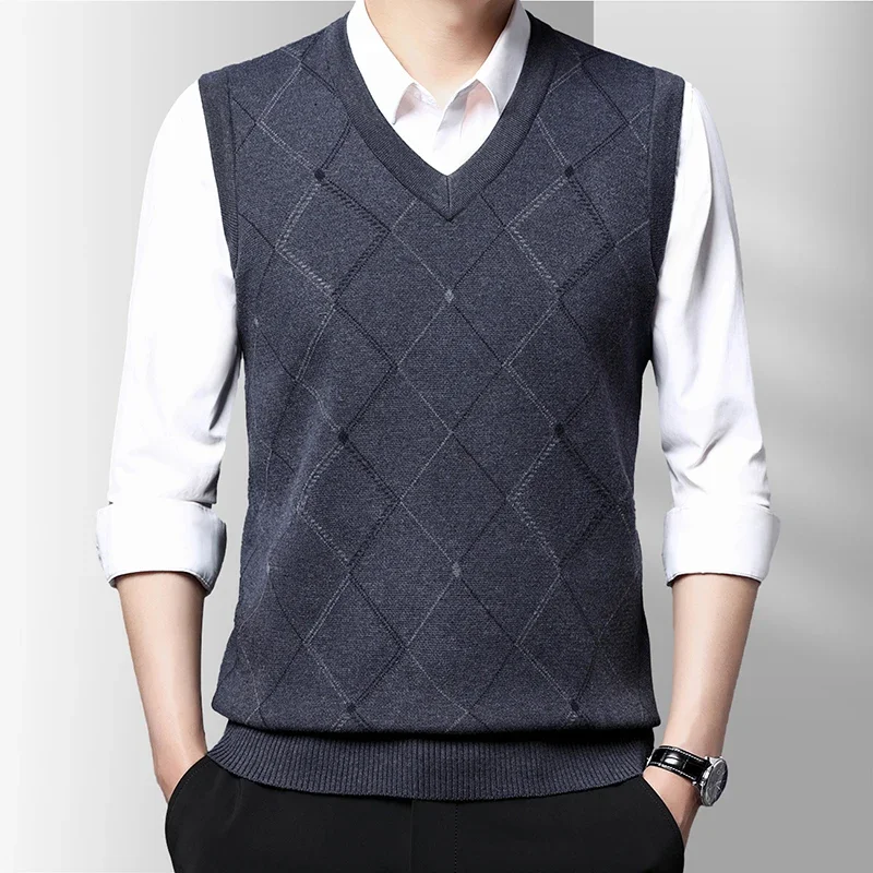 Men Sweater Vests Mens Knitted Vest Thickened Casual Sweater Tank Top Autumn Winter