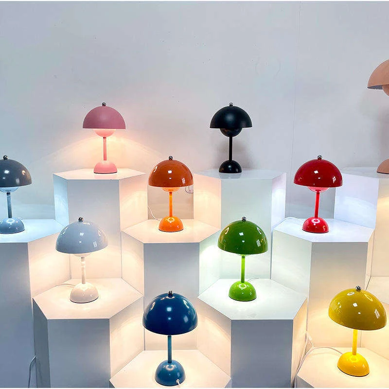 

Led Table Lamp Nordic Style Desk Lamp Postmodern Study Workbench Flower Bud Girl Bedroom Bedside Mushroom Lamp