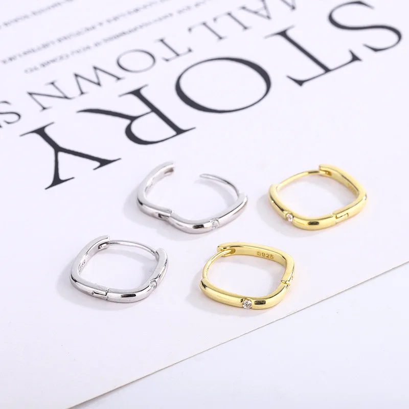 

Серебряные квадратные серьги S925, нишевой дизайн, минималистичные для женщин для сна, без снятия сережек, новые серьги 2023