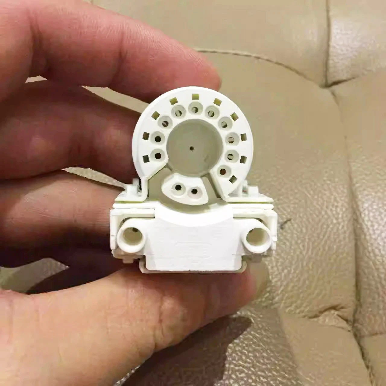 1~5pcs/lot GZS10-2-106 small double-focus tube base 10-pin small bifocal color TV picture tube socket