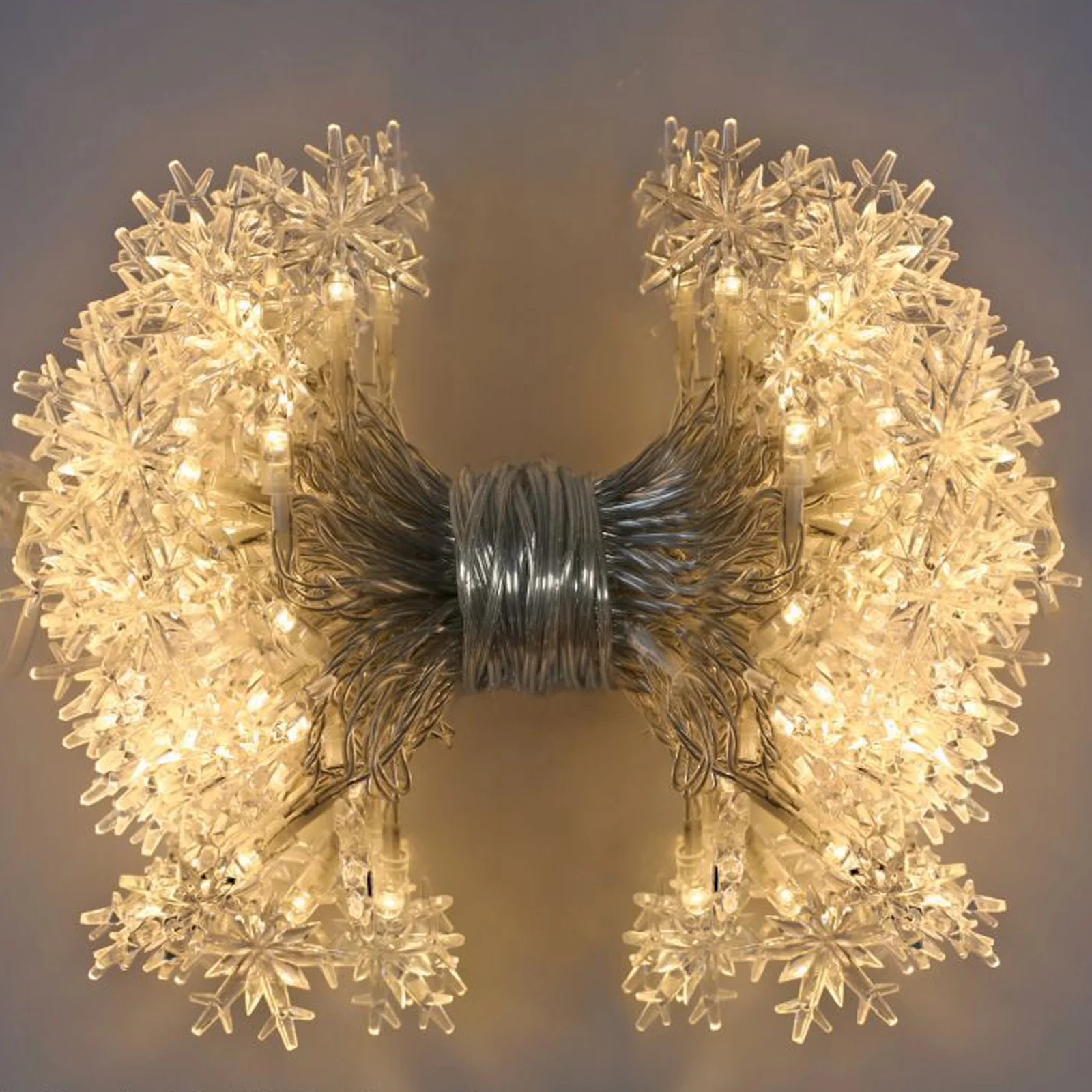 

100 LED Snowflake Christmas String Lights, 32.8ft Snowflake String Lights, 8 Modes + Timer Function, Plug-In Power, Waterproof