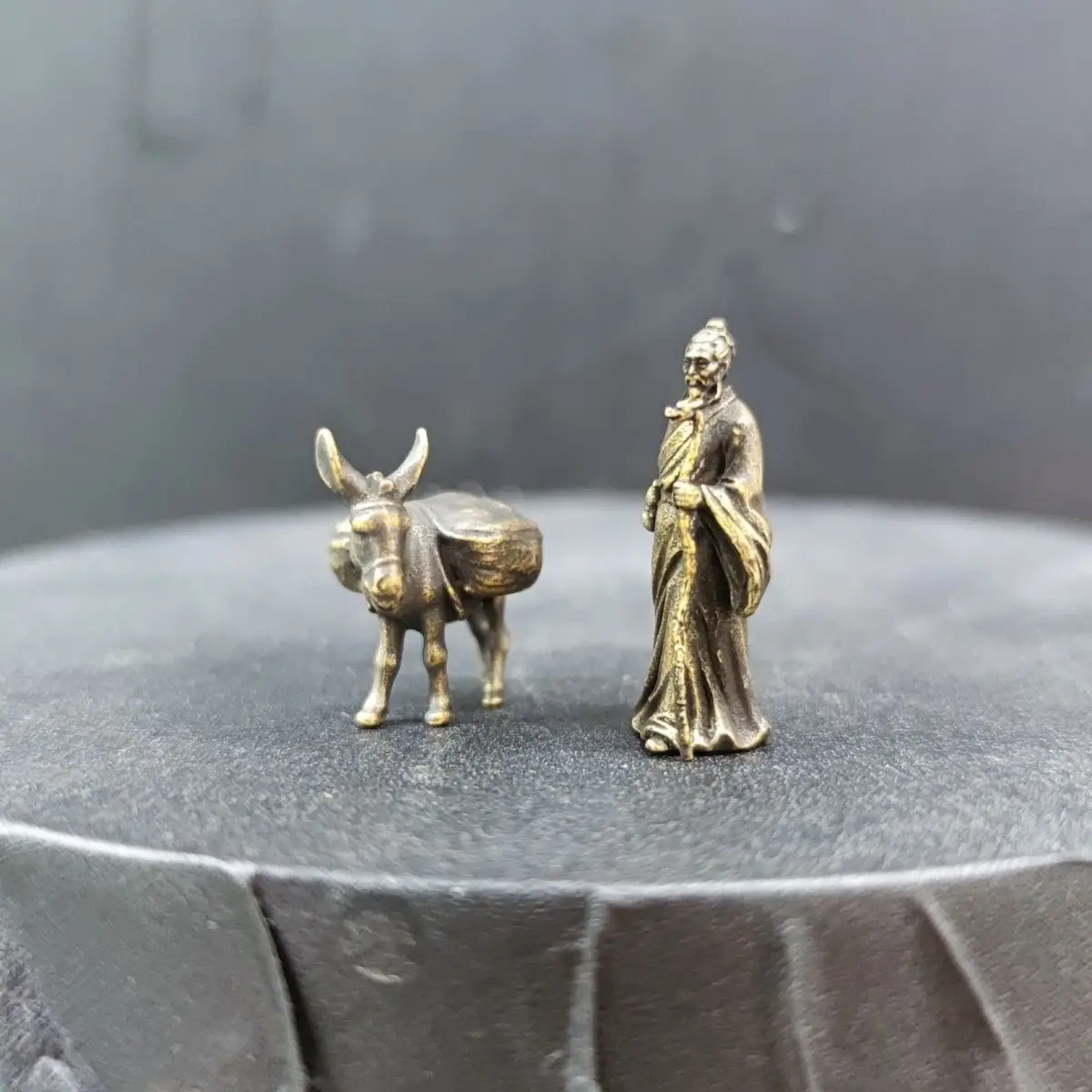 Pure Brass Travel Four Seas Old Man Huatuo Donkey Miniature Model Sandpan Fish Tank Landscaping Pieces Micro Shot Small Doll ornament crafts miniature ornament